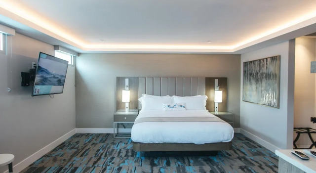 Полулюкс H2O Hermosa Beach Hotel
