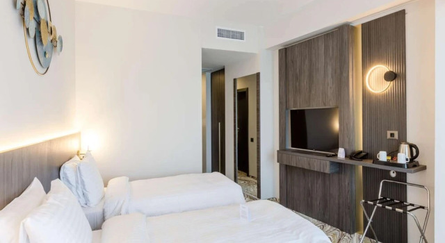 Двухместный номер Standard Ramada by Wyndham Bucharest Otopeni Airport