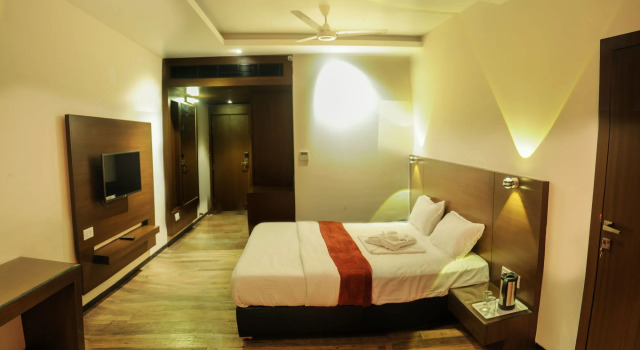 Hotel Atharva, Забронировать Отель Отели штата Махараштры 3 звезды, 3*