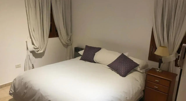 Alberta B&B, Rezerwuj Bed and Breakfast Hotele w La Rioja z basenem, Basen
