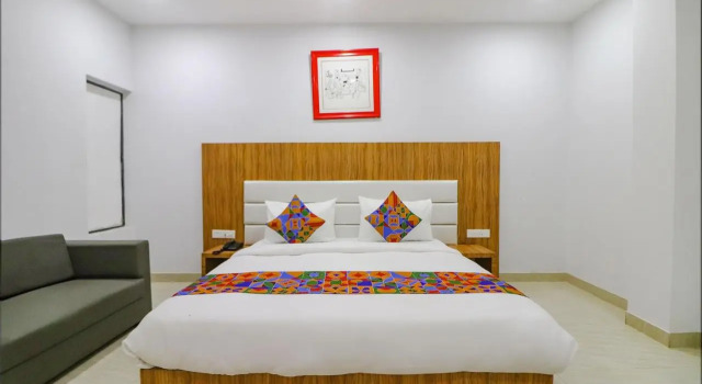 FabHotel The Shashi