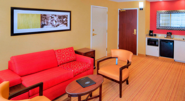 Двухместный люкс c 1 комнатой Courtyard by Marriott San Diego Carlsbad