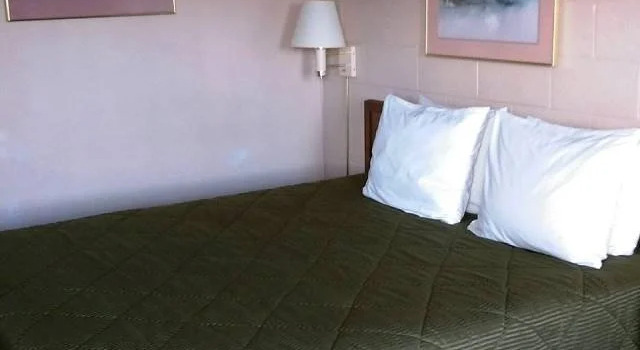 Red Carpet Inn Dix, Buchen Sie Hotel Dix Illinois