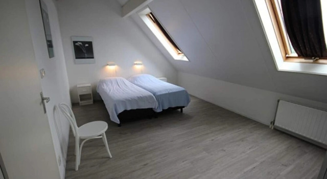 HVZ Lotus 8p in Heinkenszand, Book Hotel heinkenszand 