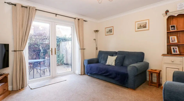 1 Crowlands Cottages