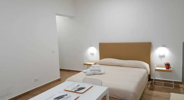 DellOva 98, Buchen Sie Pension Catania Sizilien