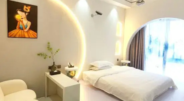 Xinxiang Yilan Hotel (Baolong Plaza), Rezervovat Hotel Xinxiang Henan