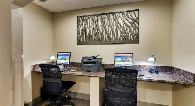 Best Western PLUS University Inn & Suites, Boek Hotel Hotels in Wichita Falls met parkeren, Parkeren