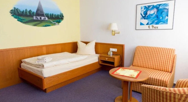 Pension Am Findling, Réserver Hôtel Potsdam Brandebourg, près de Studio Babelsberg