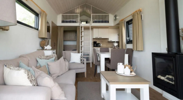 EuroParcs Resort Veluwemeer 41907, Rezerwuj Ośrodek wypoczynkowy Hotele w Veluwe z parkingiem, Parking