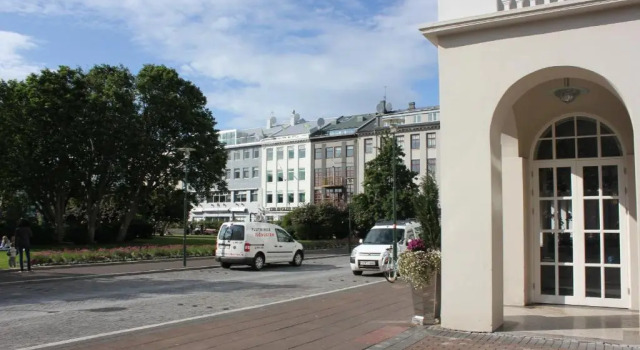 Downtown Charm Reykjavik, Забронировать Отель Бизнес-отели Рейкьявика, рядом с Концертный зал и конференц-центр Harpa, 4* 5*