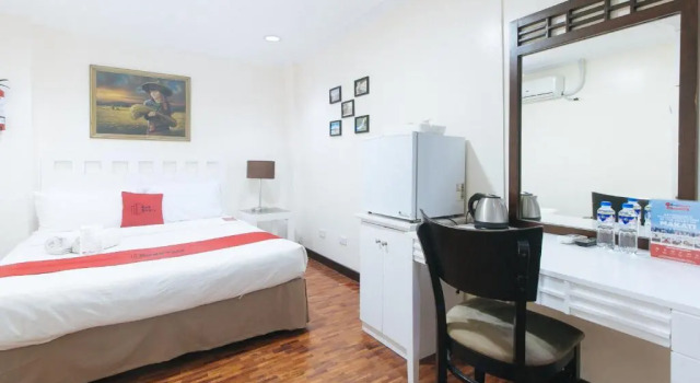 Двухместный номер Standard RedDoorz Premium near Greenbelt Makati