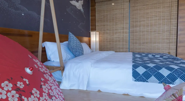 Номер Deluxe Yi Shu Jing Pin Holiday Hotel