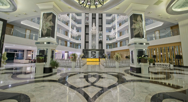 Отель Q Premium Resort