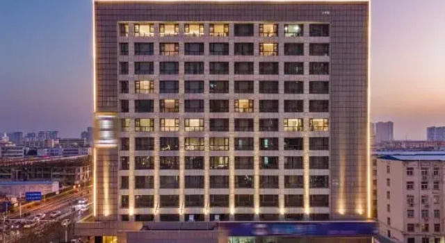 JI Hotel (Luohe Vocational and Technical College), Book Hotel Luohe Henan