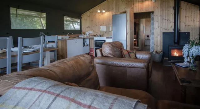 Three Cliffs Glamping Tent - Llangennith, Book Campingplads Camping og glamping i Cardiff, Campingplads