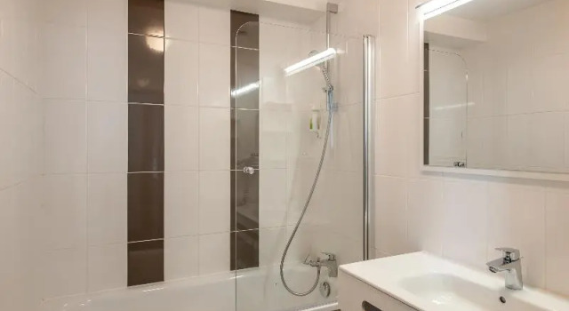 Четырёхместный номер Standard Residhotel Lyon Part Dieu