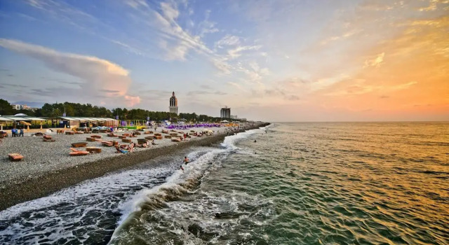 When visiting Batumi this 2 bedroom apartment is a great choice, Book Apartment Batumi 