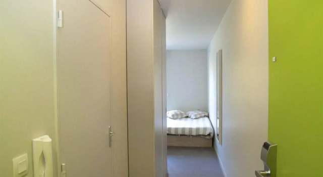 L'Aéronat, Book Hotel  