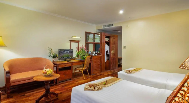Номер Standard Dragon Royal Angkor Hotel