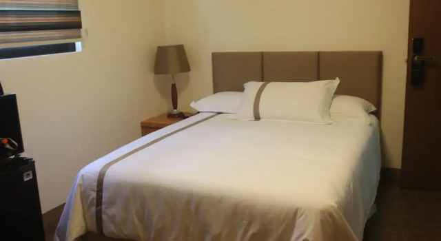 Двухместный номер Standard с видом на сад Saipan Beach Hotel