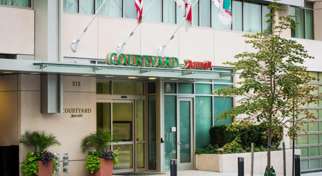Courtyard by Marriott Washington, D.C./Foggy Bottom, Забронировать Отель Отели Округа Колумбии с парковкой, рядом с Центр исполнительских искусств имени Джона Кеннеди, Парковка