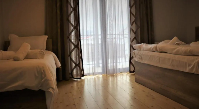 Семейный номер Standard с балконом Ketinos Home