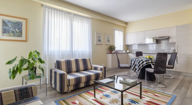 Апартаменты с 2 комнатами с балконом Palazzo Brando - Living Apartments