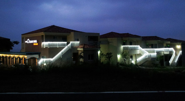 Jeju the Ocean Hill Pension, Забронировать Отель Андеок Согвипхо, рядом с Мемориал Хендрику Хамелю