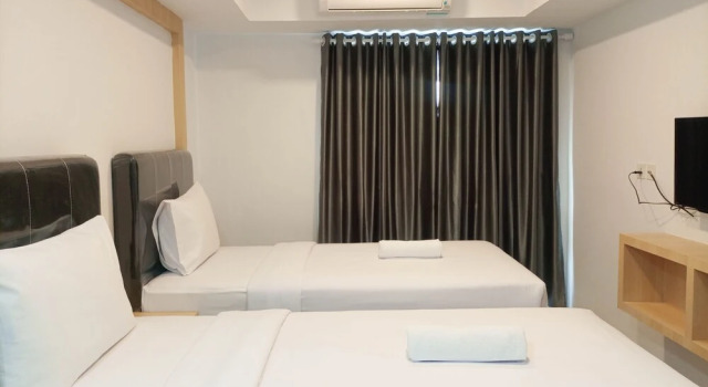 Апартаменты Comfy And Nice Studio At 27Th Floor De Prima Apartment