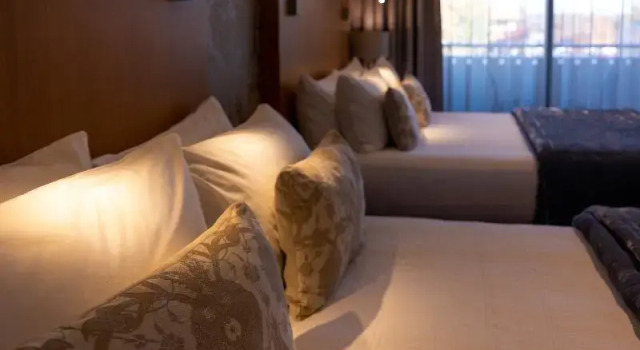 Шестиместный номер Deluxe Porters Boutique Hotel