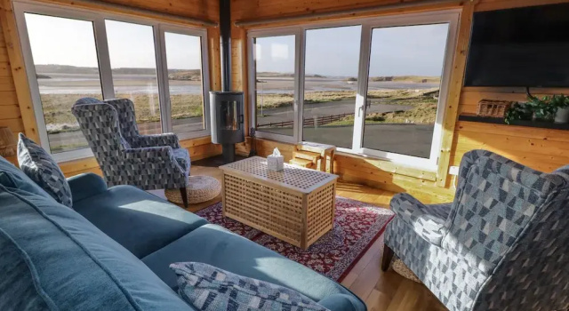 Коттедж Coastal Cabin