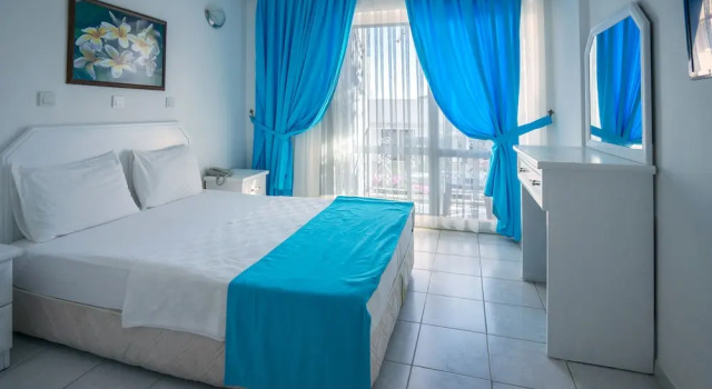Двухместный номер Standard с балконом Bora Hotel