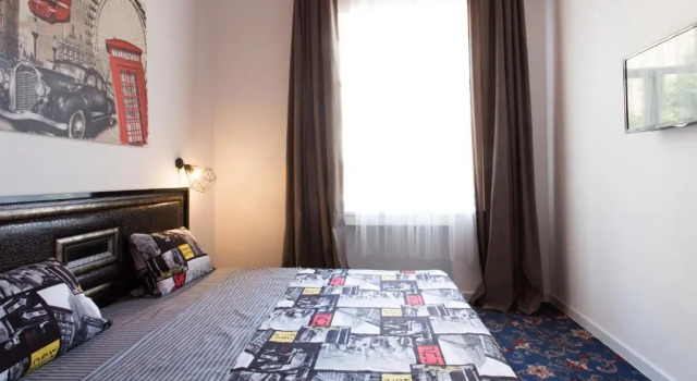 Номер Deluxe Royal Apartment On Bazhanova 11 A