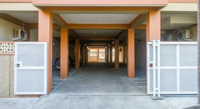 RedDoorz near Malang Creative Center, Prenota Hotel Malang East Java
