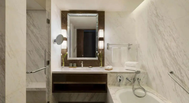 Двухместный номер клубный с видом на озеро Midtown Shangri-La, Hangzhou, moments from West Lake