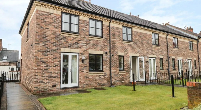 28 Clementhorpe, Забронировать Дом для отпуска Виллы Йорка, рядом с Церковь Св. Олафа, Вилла