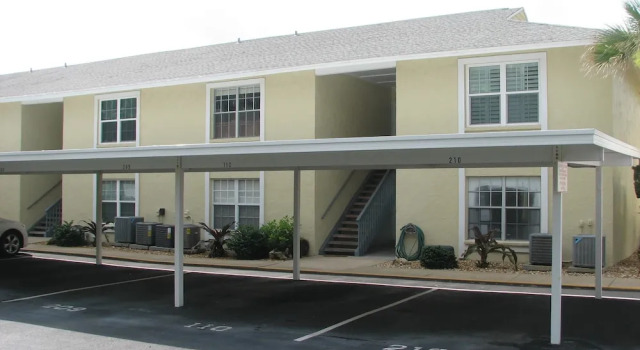 Colony Beach Club, Забронировать Отель Нью-Смирна-Бич Daytona Beach Area, рядом с Парк 27 Авеню