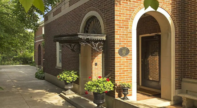 Luxury Historic Mansion-Events, Varaa Hotelli Hotellit Minnesota pysäköinnillä, Pysäköinti