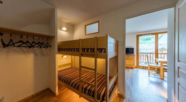Noemys Les Chalets de Bois Méan, Забронировать Шале Виллы Овернь-Рона-Альпы, Вилла