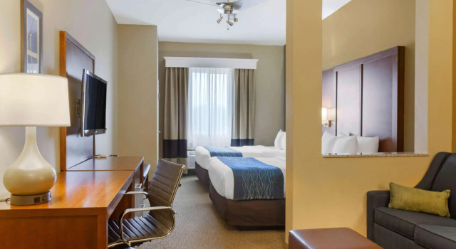 Четырёхместный люкс Comfort Inn & Suites Amarillo East