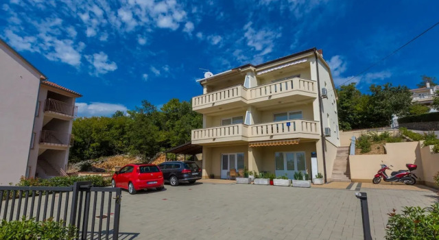 Apartment Josip