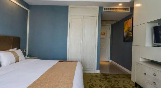 Huatong Hotel