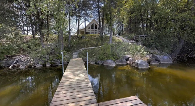 Коттедж Lakefront Hideaway