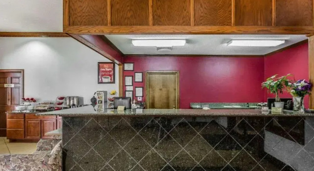 Standard Vierer Zimmer Econo Lodge Inn & Suites Enterprise