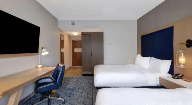 Четырёхместный номер Standard Fairfield by Marriott Inn & Suites Minneapolis Downtown
