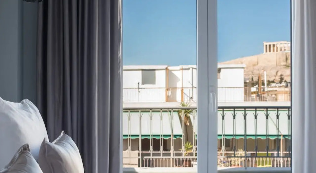 Номер Standard Пентхаус с 2 комнатами с балконом и с видом на город Acropolis Golden View Penthouse