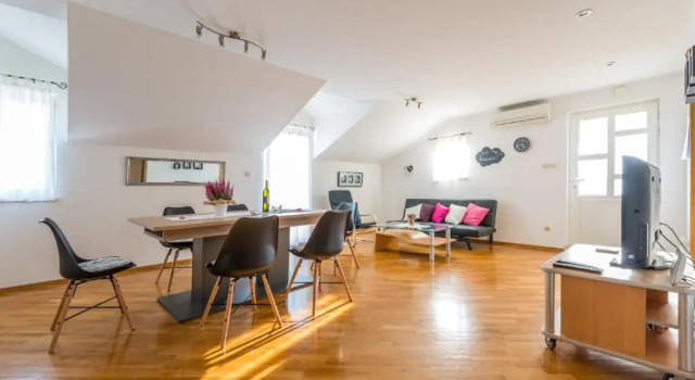Апартаменты с 3 комнатами Lilys Apartments