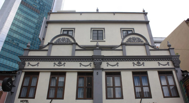 Ahyu Hotel
