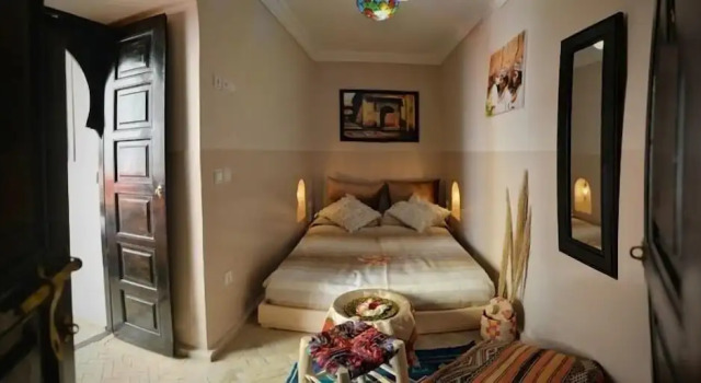 Riad Bleu Topaze, Забронировать Отель Отели Марракеш-Тенсифт-Эль-Хауз с парковкой, Парковка